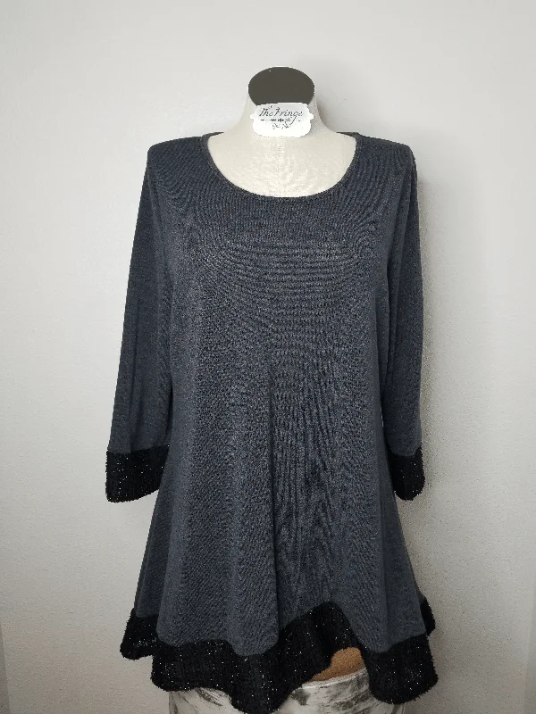 Sequins Contrast 3/4 Sleeve Hi-Lo Sweater