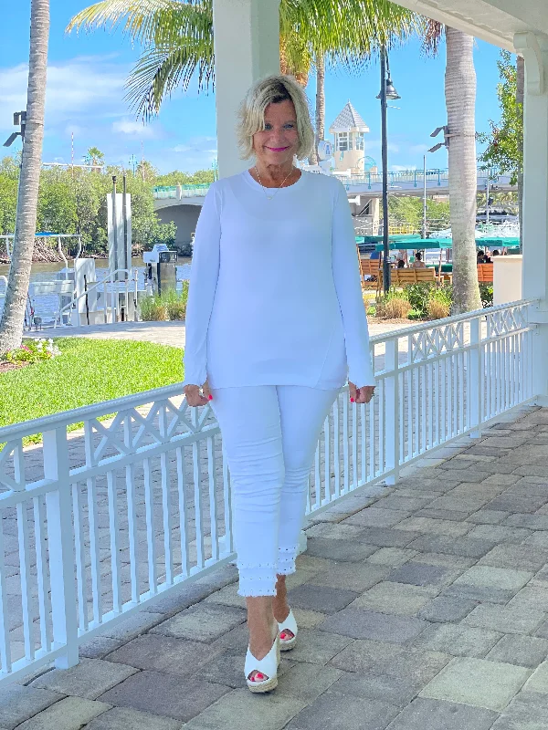 WHITE THUMBHOLE TOP