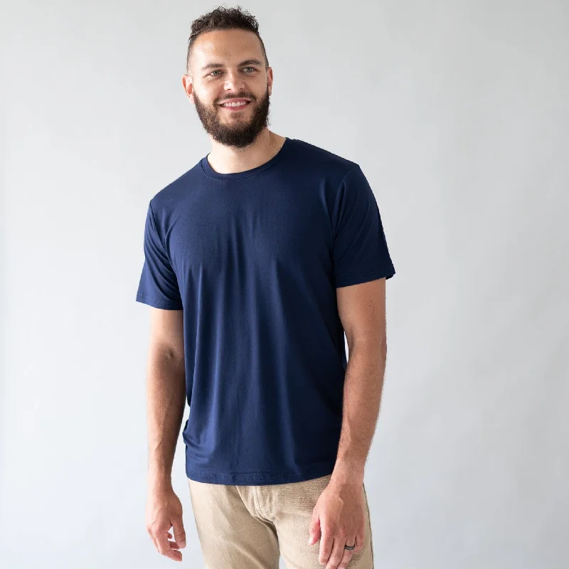 YEAR-End Sale Men's Crew Neck Tee in Navy