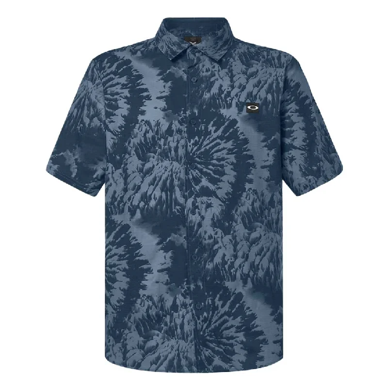 Price Slash Oakley - Men's MTN Dyed Woven Short Sleeve Shirt (FOA403752 9PA)