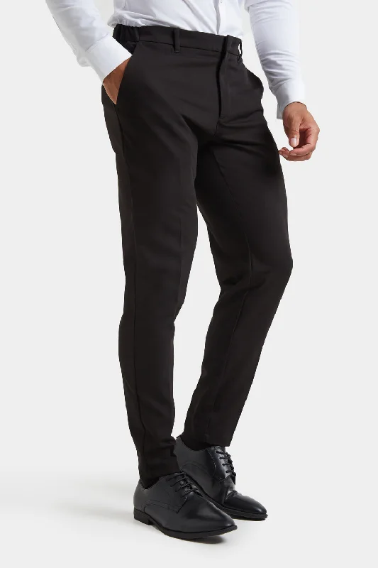 Final Sale Athletic Fit Essential Pants in Black