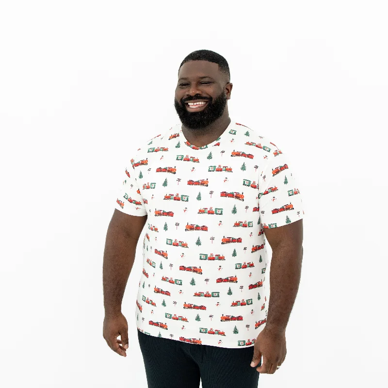 Unbeatable Deal Men's Crew Neck Tee in Holiday Train