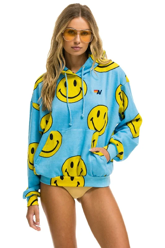Deal Dash SMILEY REPEAT RELAXED PULLOVER HOODIE - SKY