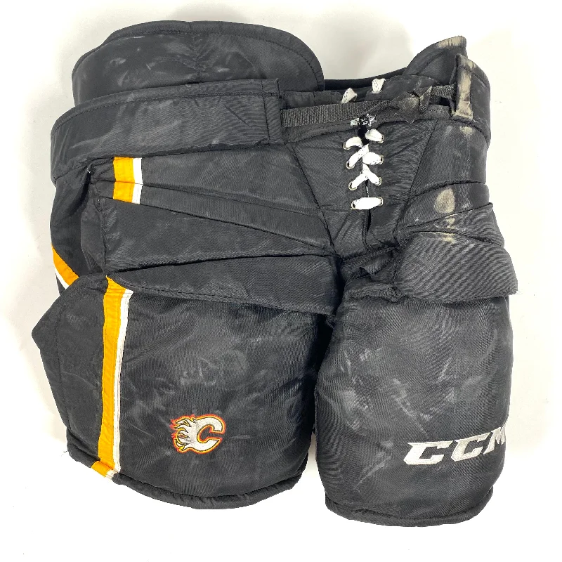 Exclusive Preview CCM HPG14A - Used Goalie Pant (Black/Yellow)
