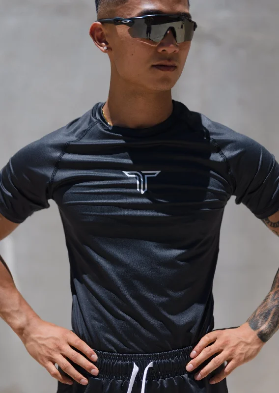 Can't Miss Essential Short-Sleeve Rashguard - Black